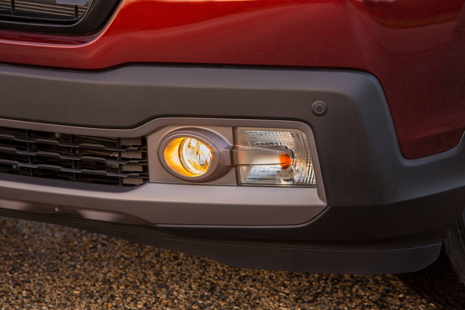 2018 Honda Ridgeline exterior FOG