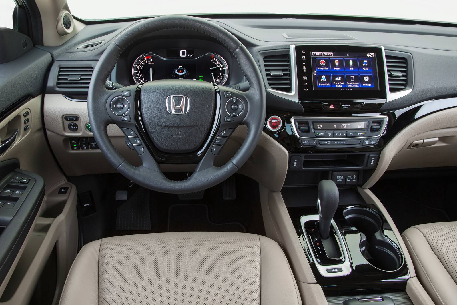 2018 Honda Ridgeline interior SWD