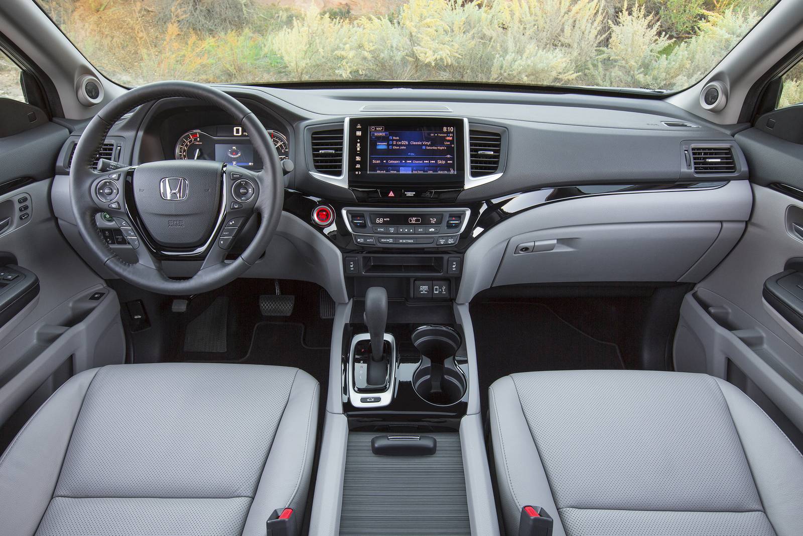 2019 Honda Ridgeline interior D