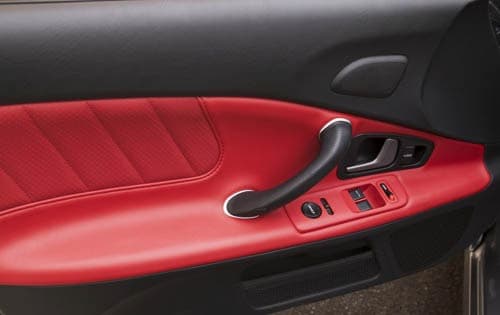 2004 Honda S2000 front safety DETAIL