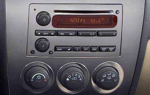 2010 HUMMER H3T interior CC