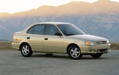 2001 Hyundai Accent GL 4dr Sedan