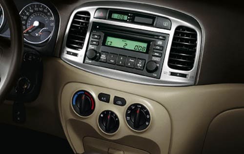 2007 Hyundai Accent interior CC