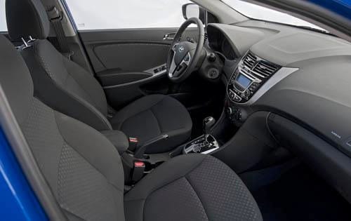 2012 Hyundai Accent interior I