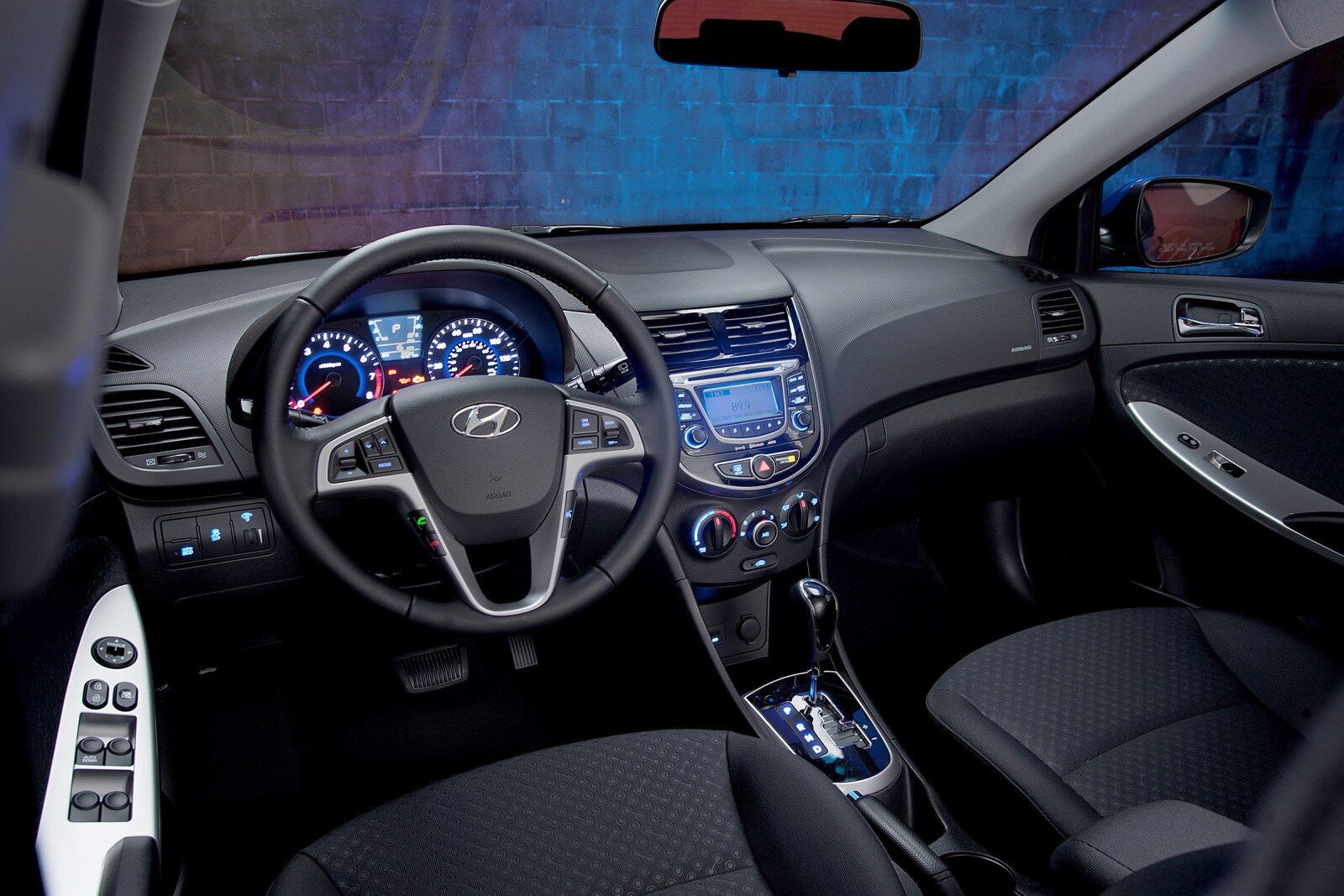 2016 Hyundai Accent front safety D