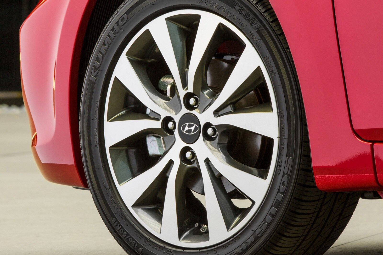 2016 Hyundai Accent exterior W