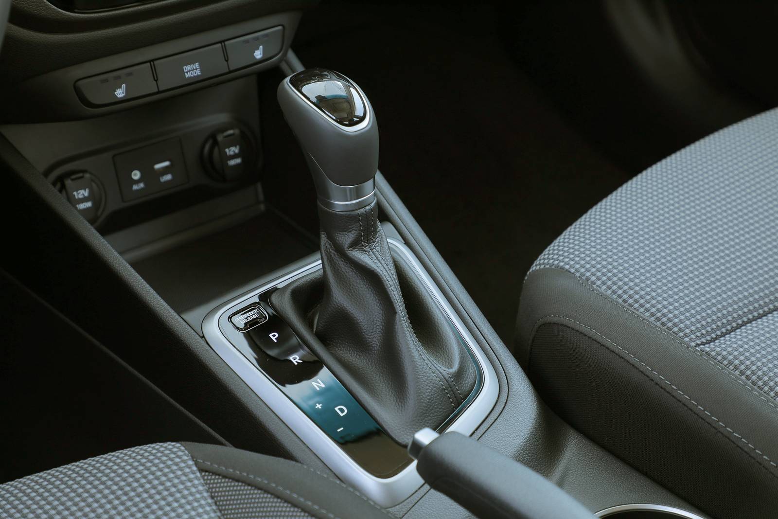 2018 Hyundai Accent interior SHF