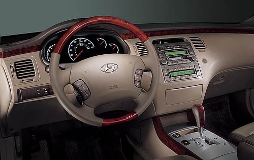 2007 Hyundai Azera interior D