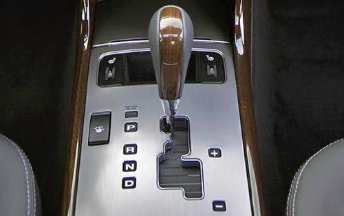 2011 Hyundai Azera interior CC