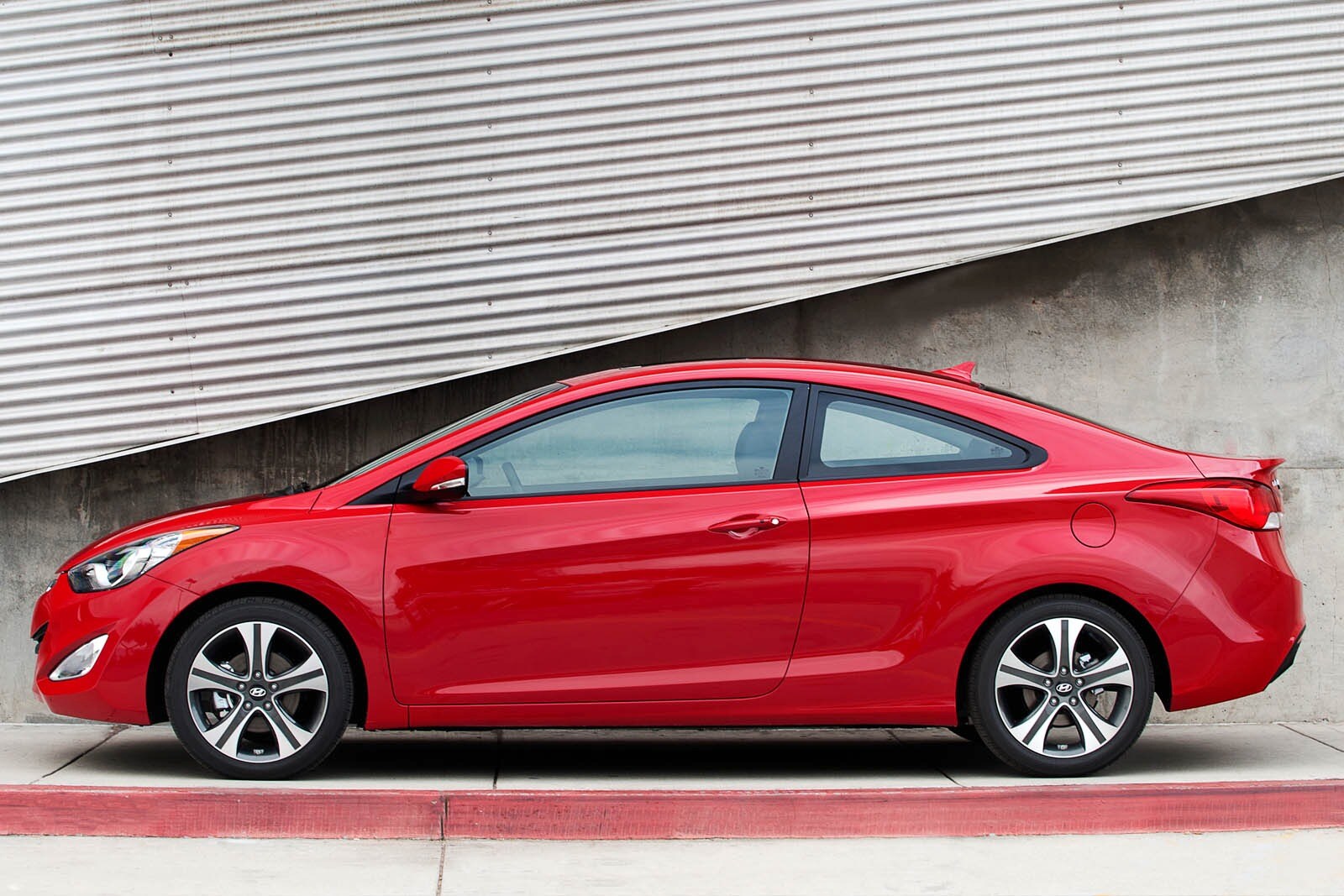 2013 Hyundai Elantra exterior FQ