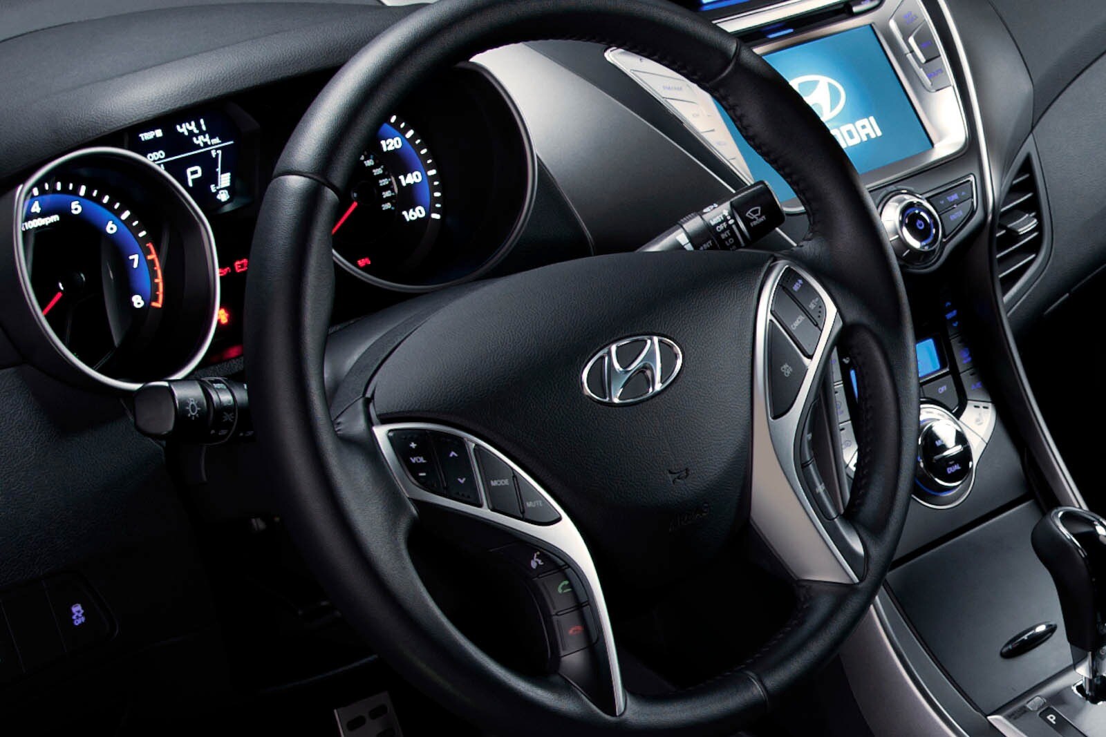 2013 Hyundai Elantra interior SWD