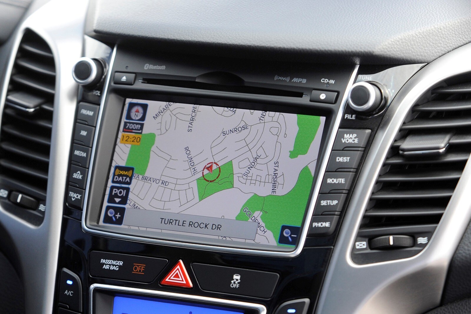 2014 Hyundai Elantra interior NAVSYS