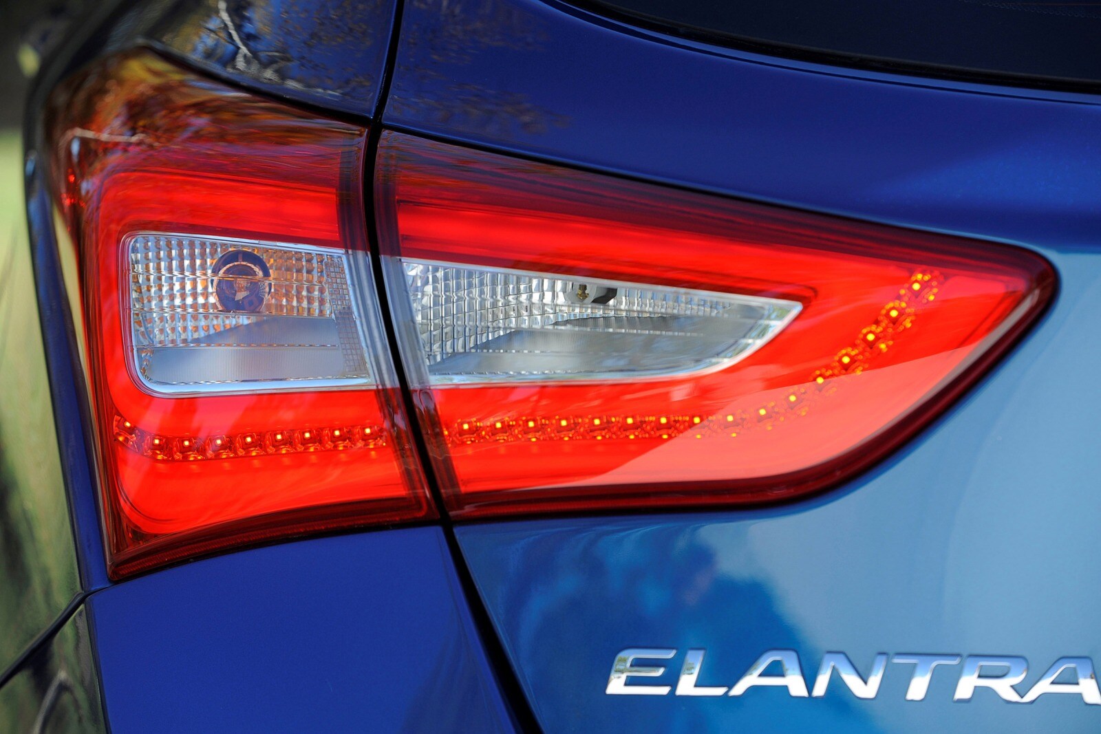 2015 Hyundai Elantra exterior RBDG