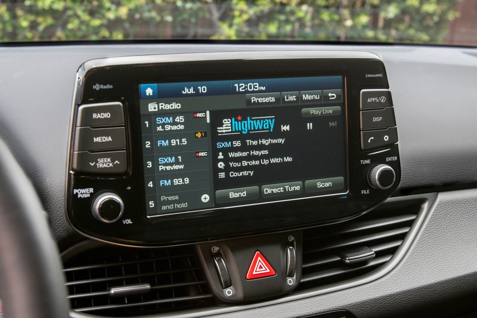 2018 Hyundai Elantra interior CC