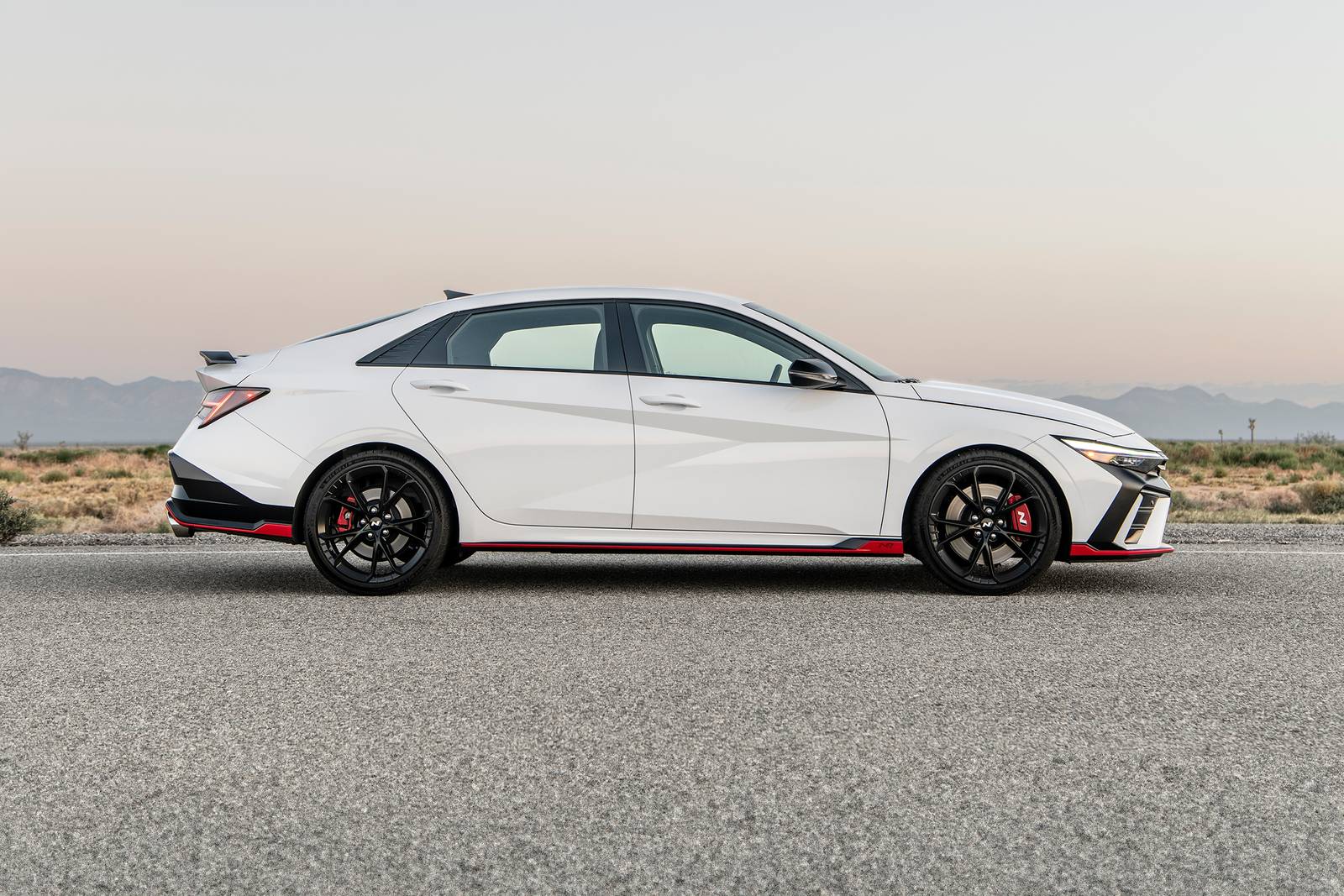 2025 Hyundai Elantra exterior S