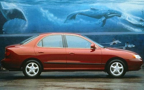 2000 Hyundai Elantra exterior S