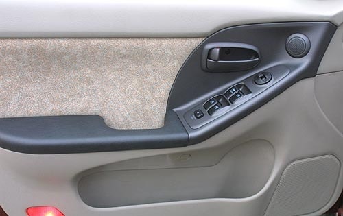 2001 Hyundai Elantra interior DETAIL