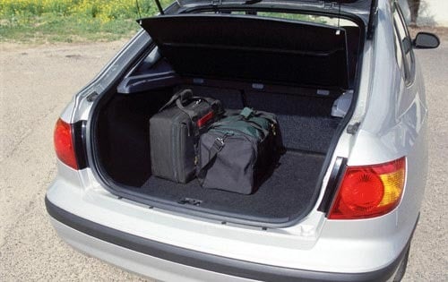 2001 Hyundai Elantra interior DETAIL