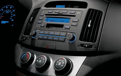 2007 Hyundai Elantra interior CC