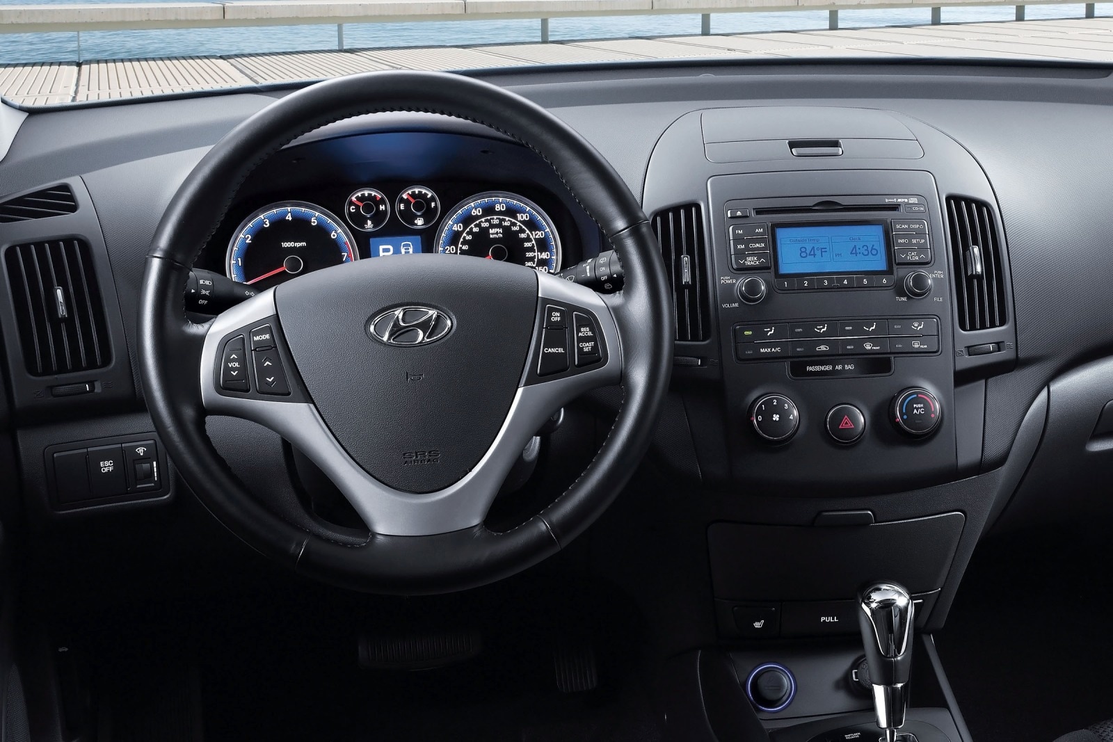 2013 Hyundai Elantra interior I
