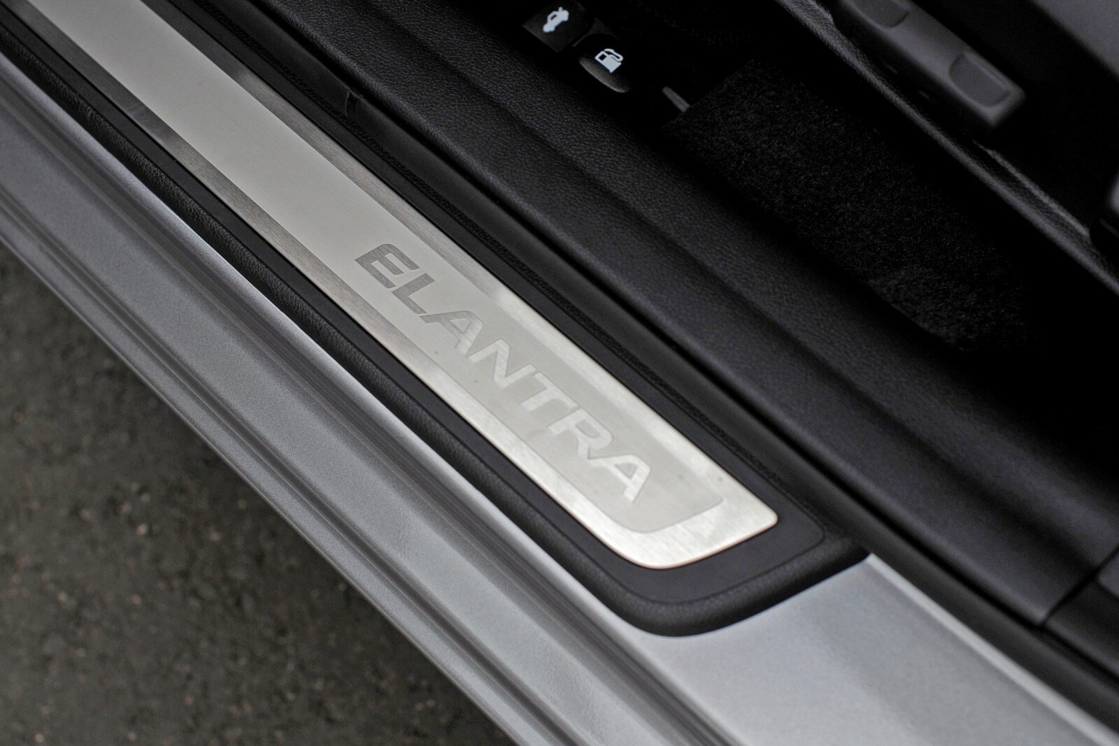 2014 Hyundai Elantra interior DETAIL