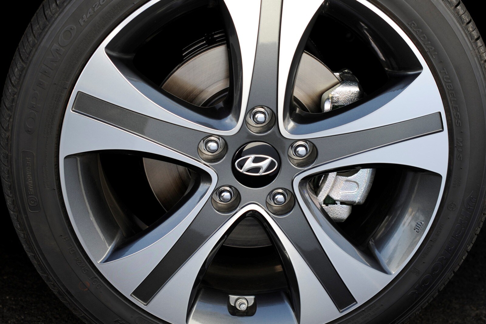 2015 Hyundai Elantra exterior W