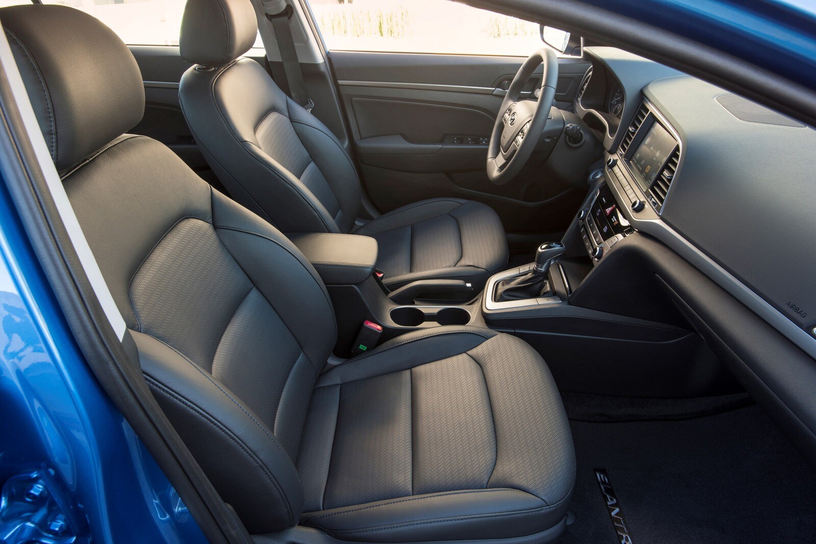 2017 Hyundai Elantra interior I