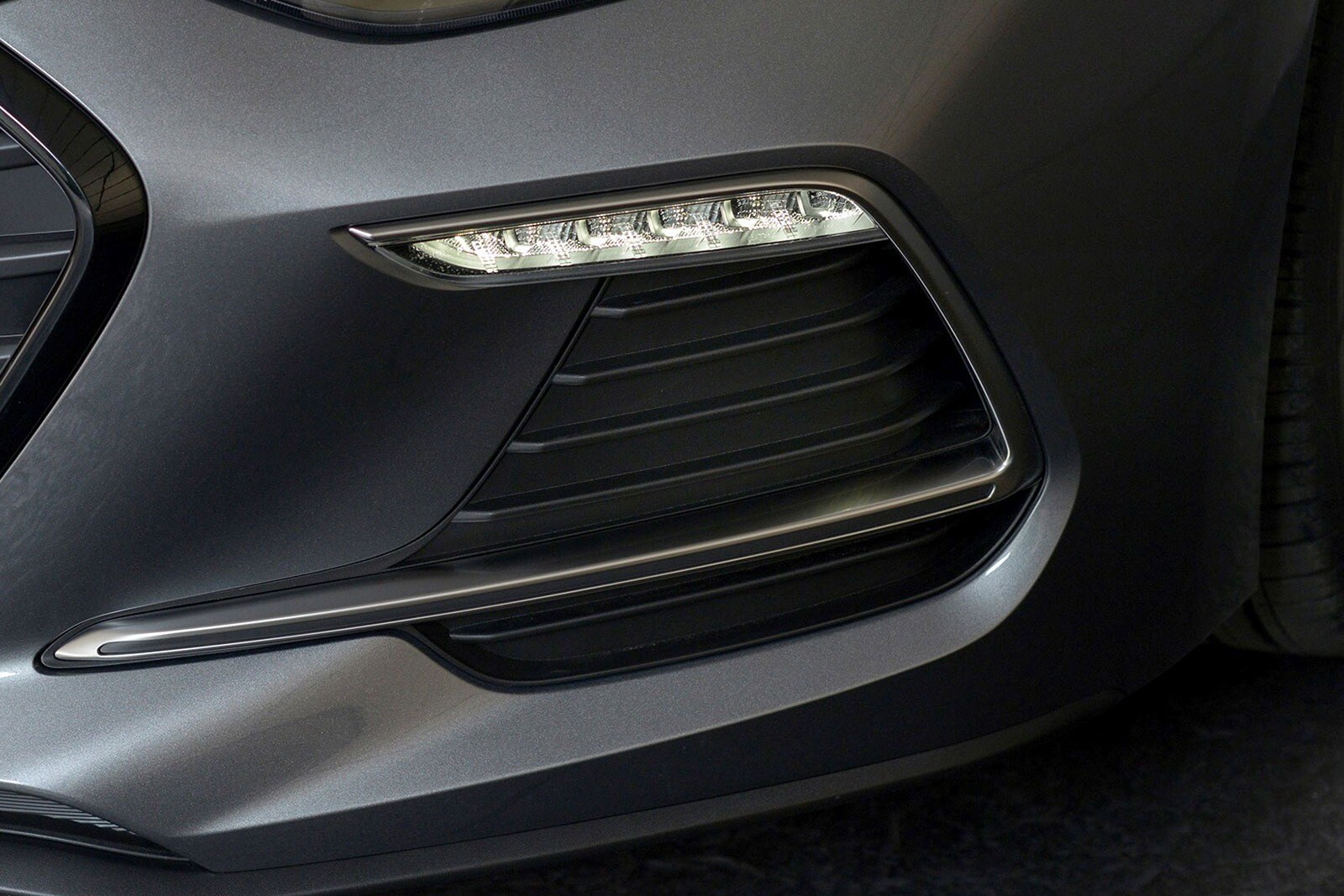 2017 Hyundai Elantra exterior FOG