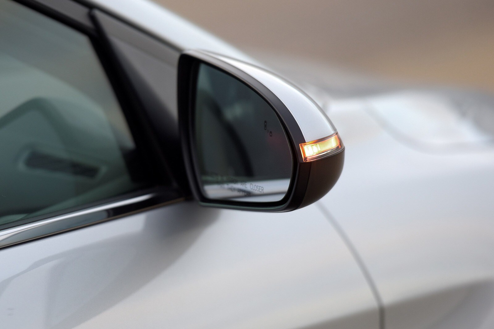 2018 Hyundai Elantra exterior EXM