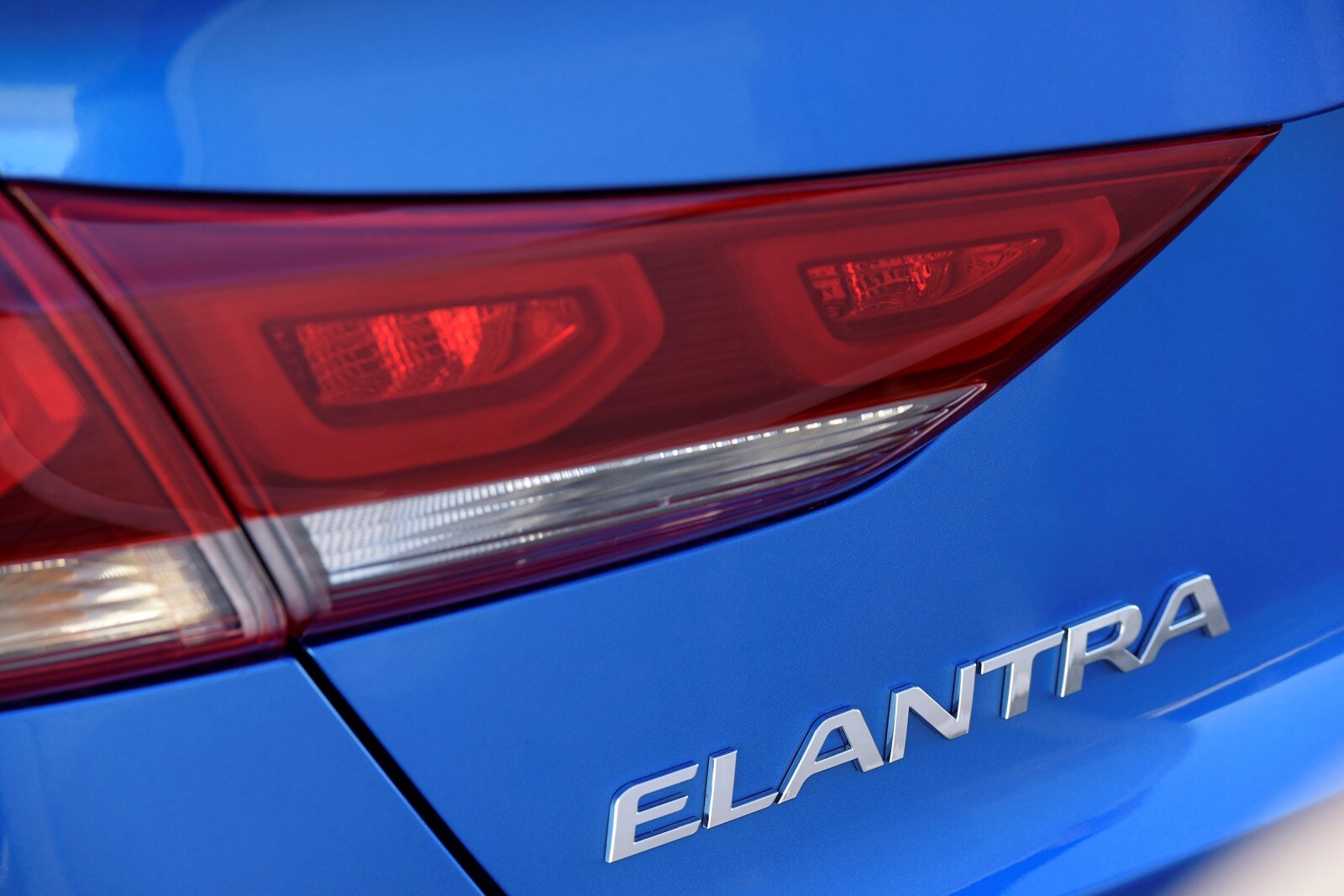 2018 Hyundai Elantra exterior RBDG
