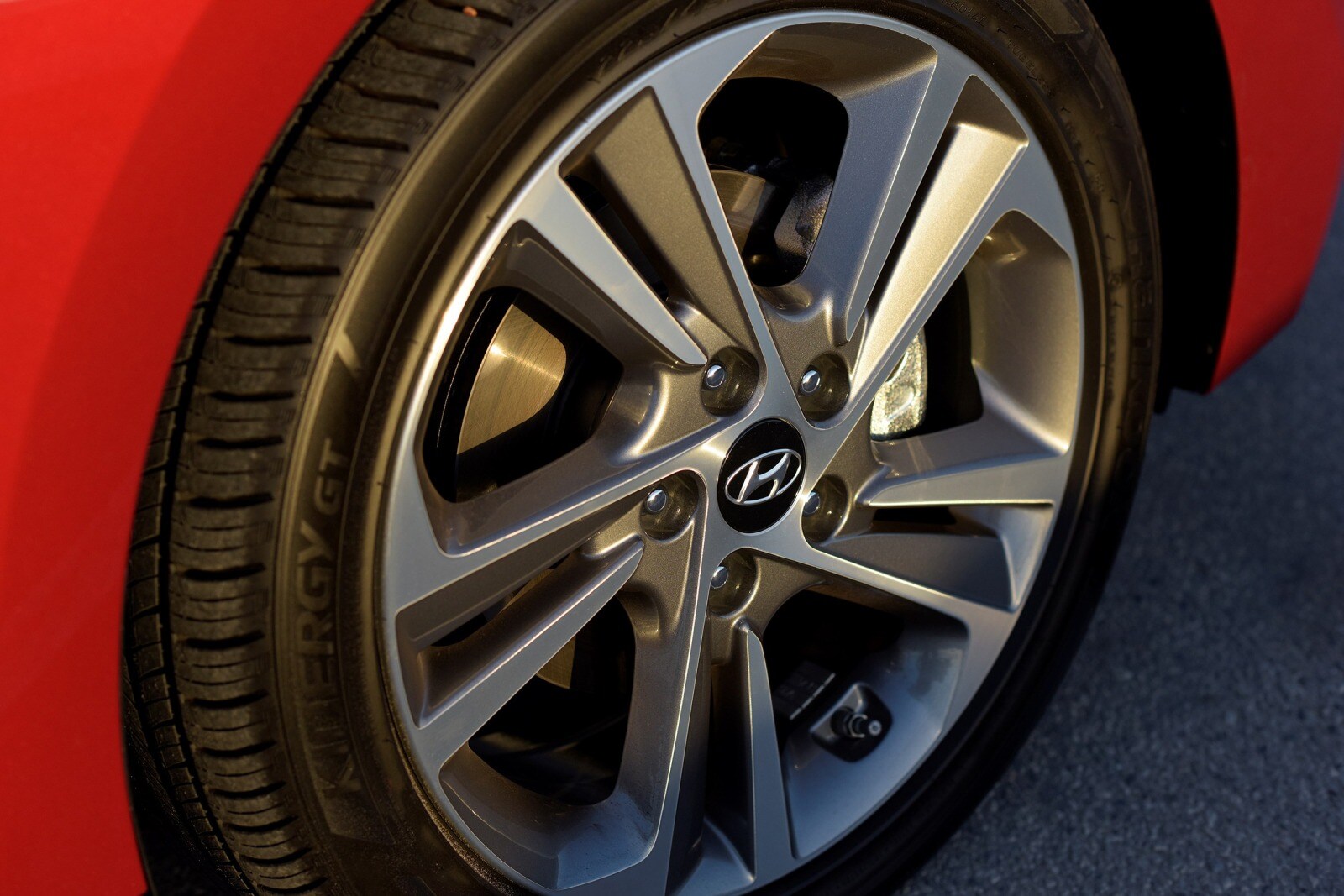 2018 Hyundai Elantra exterior W