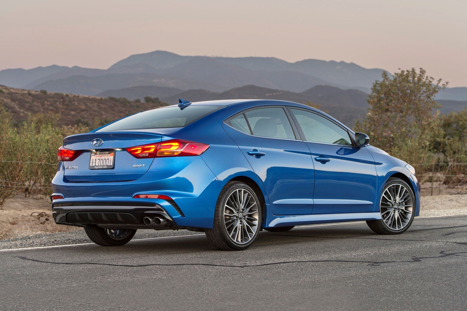 2018 Hyundai Elantra exterior F