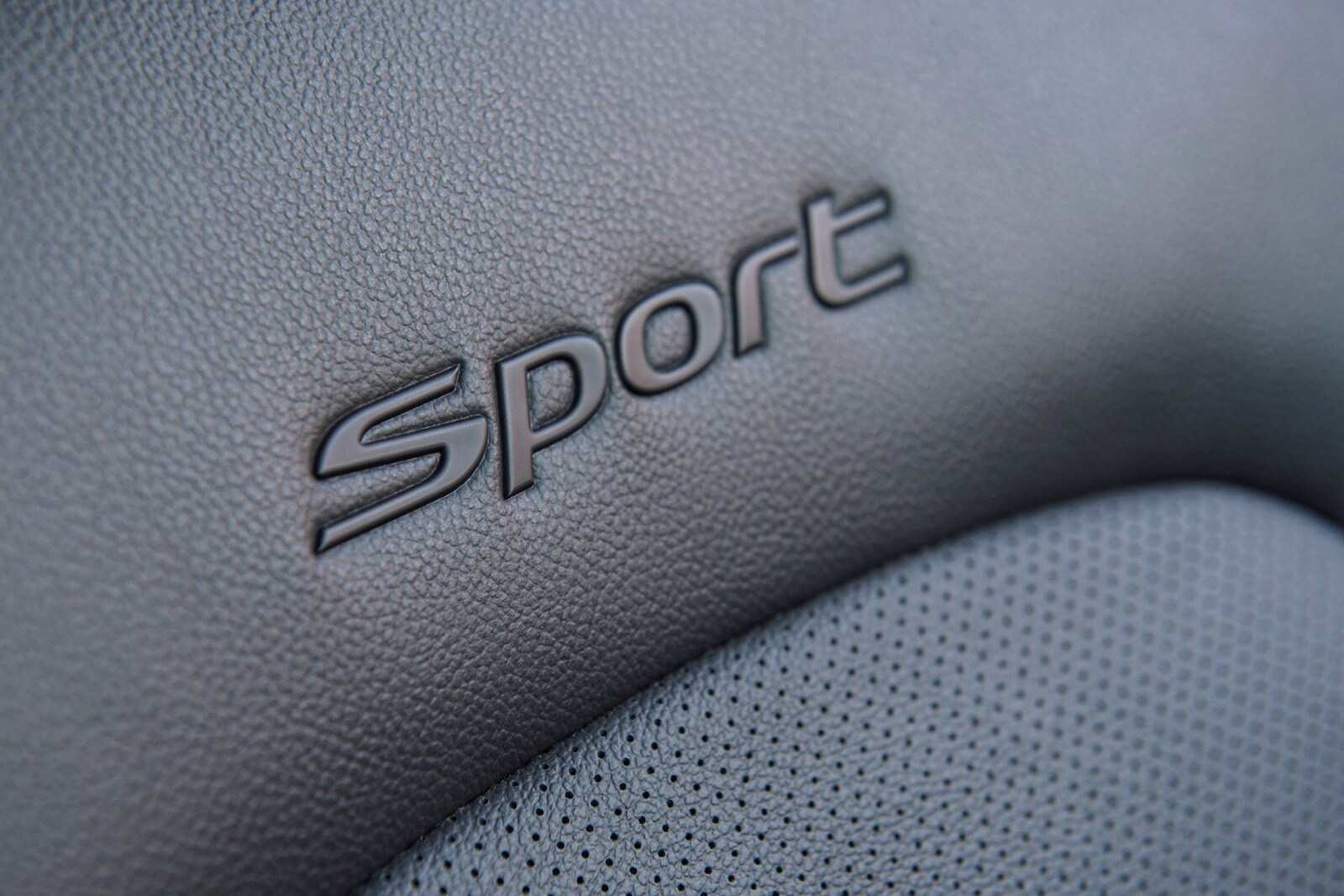 2018 Hyundai Elantra interior DETAIL