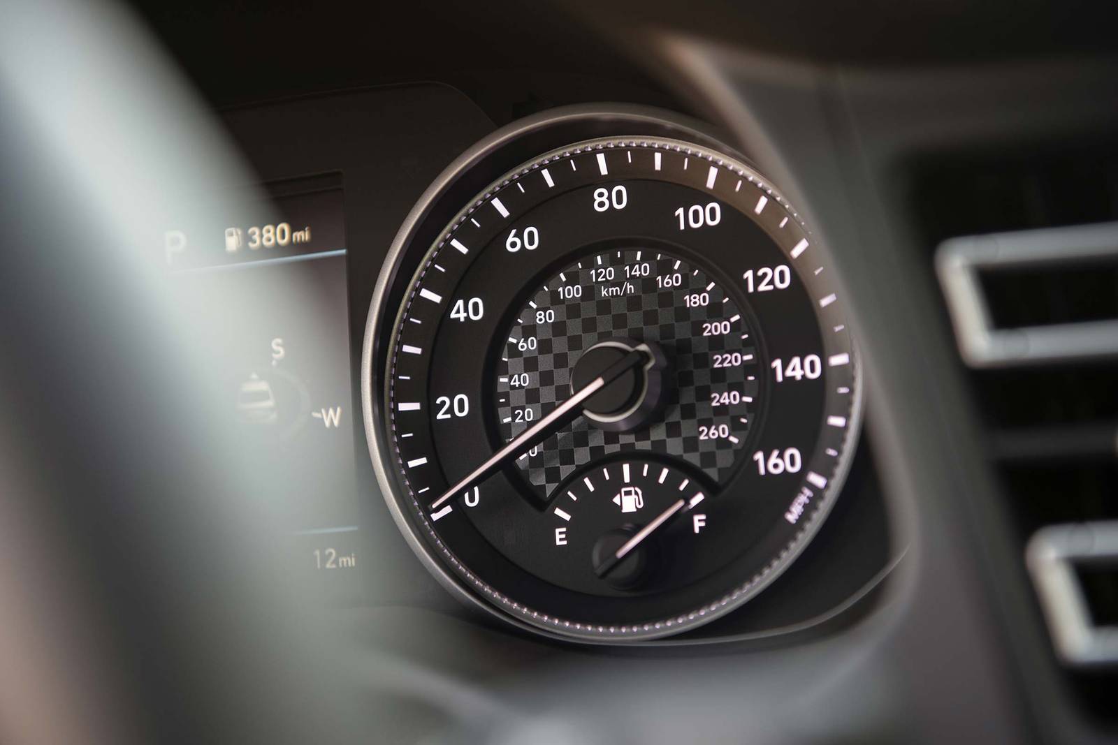 2019 Hyundai Elantra interior G