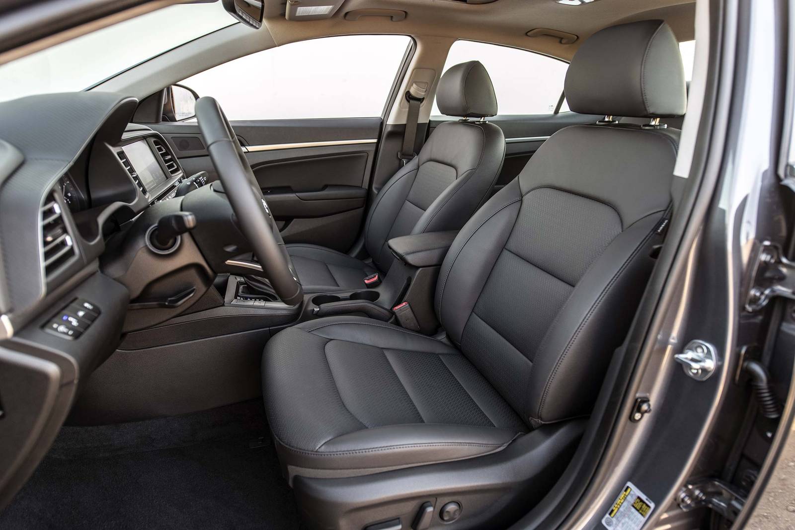 2019 Hyundai Elantra interior I