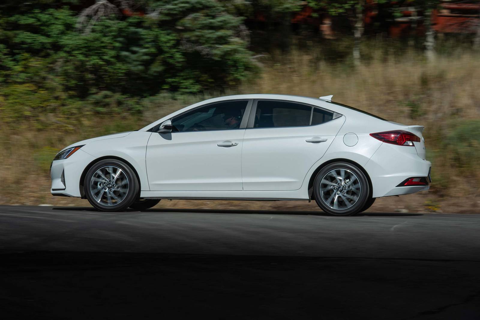 2019 Hyundai Elantra exterior S