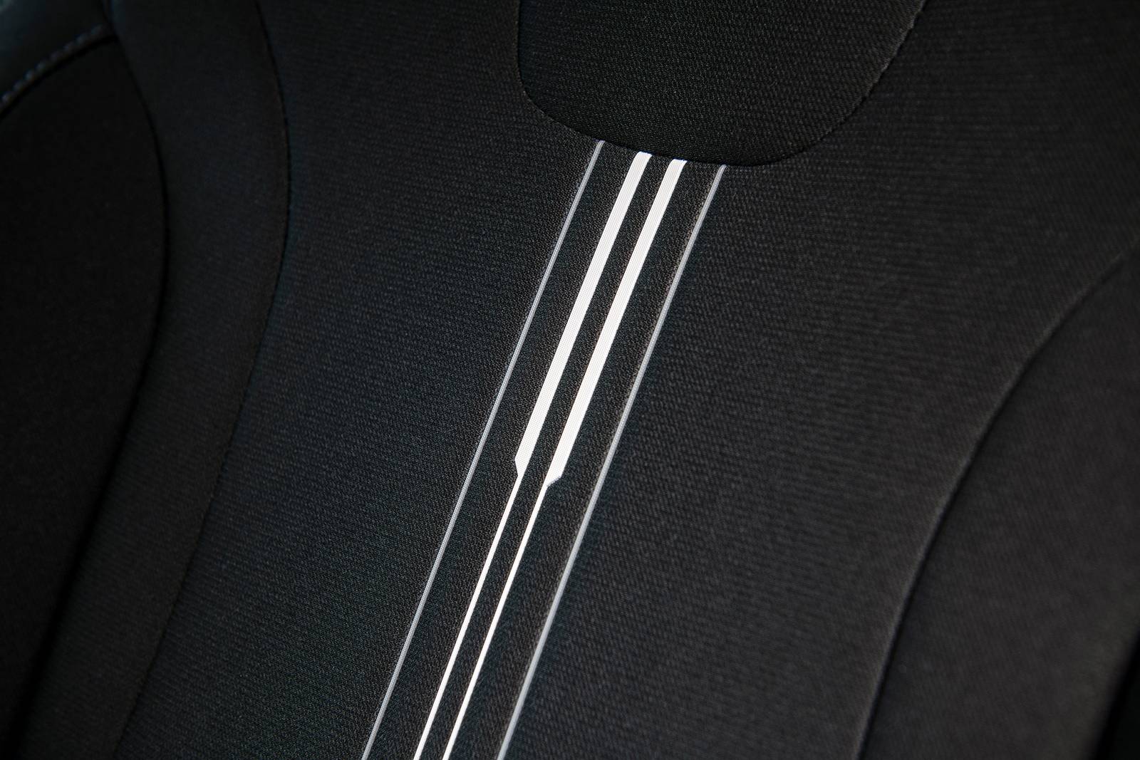 2021 Hyundai Elantra front safety DETAIL