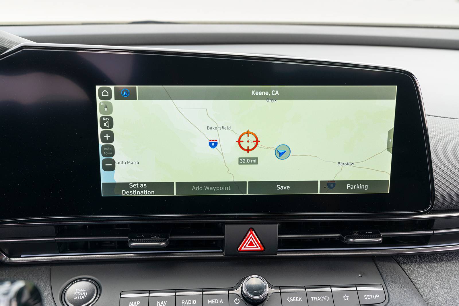 2022 Hyundai Elantra interior NAVSYS