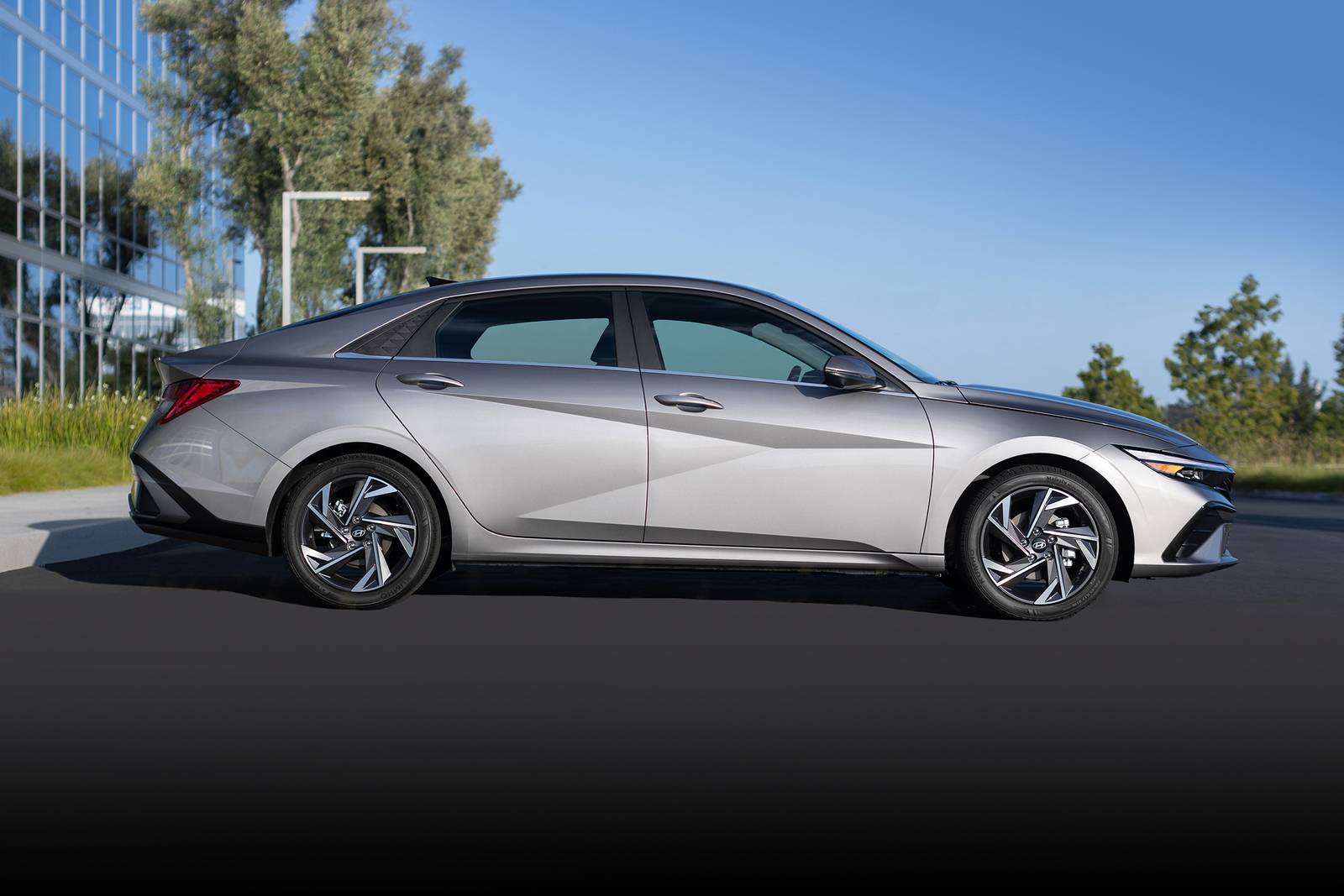 2025 Hyundai Elantra performance