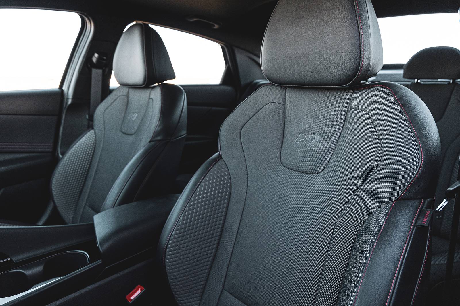 2025 Hyundai Elantra interior DETAIL