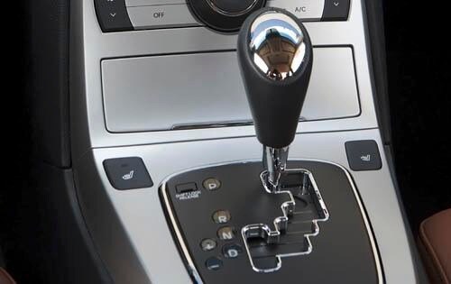 2011 Hyundai Genesis interior CC