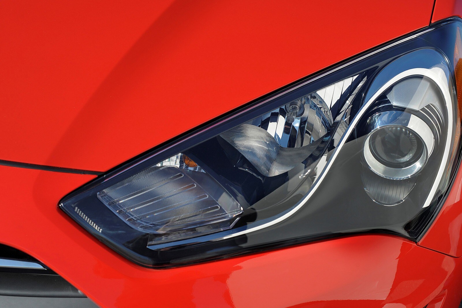 2015 Hyundai Genesis exterior EDETAIL