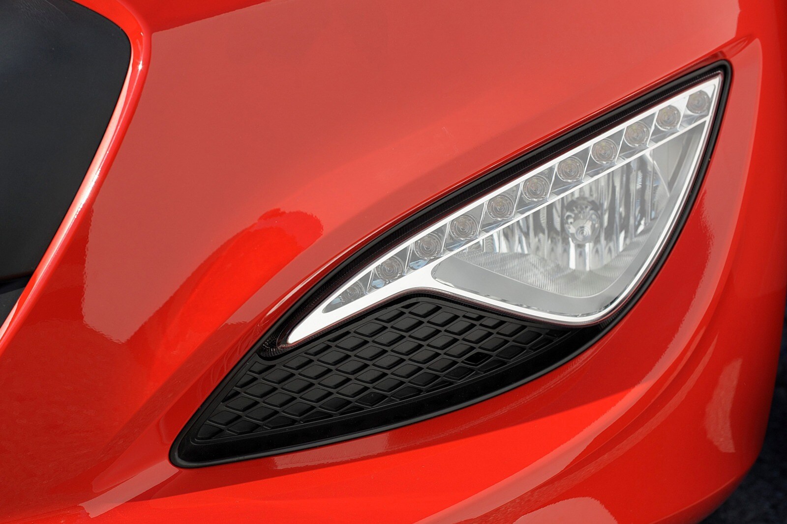 2016 Hyundai Genesis exterior FOG