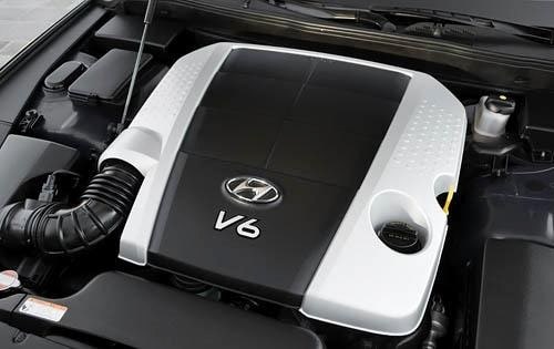 2011 Hyundai Genesis — OEM photo 5