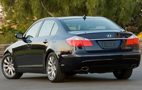 2011 Hyundai Genesis 3.8 Sedan