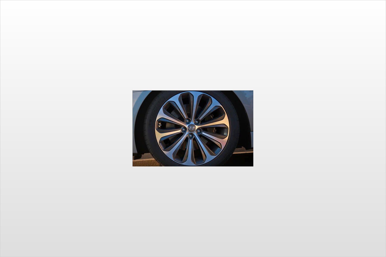 2012 Hyundai Genesis exterior W