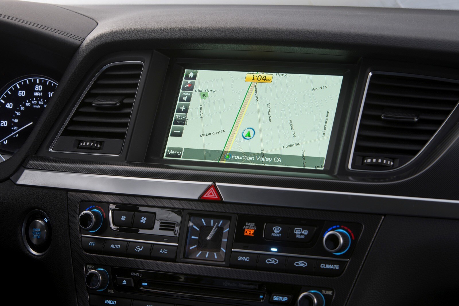 2015 Hyundai Genesis interior NAVSYS