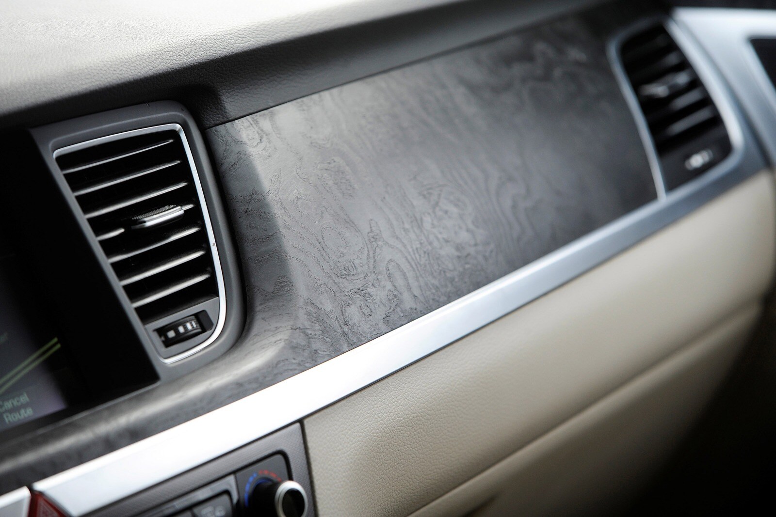 2016 Hyundai Genesis Coupe front safety DETAIL