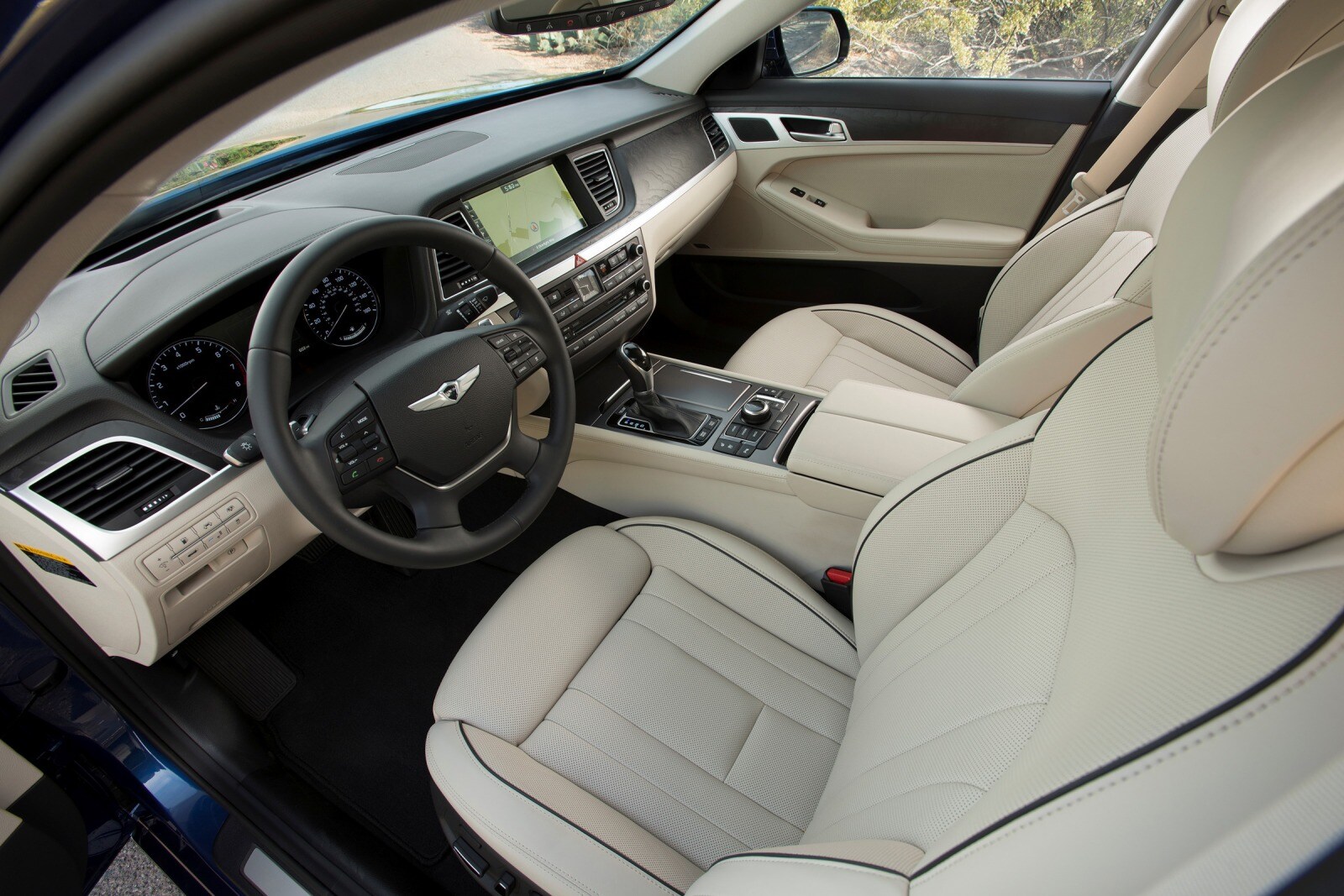 2016 Hyundai Genesis interior I