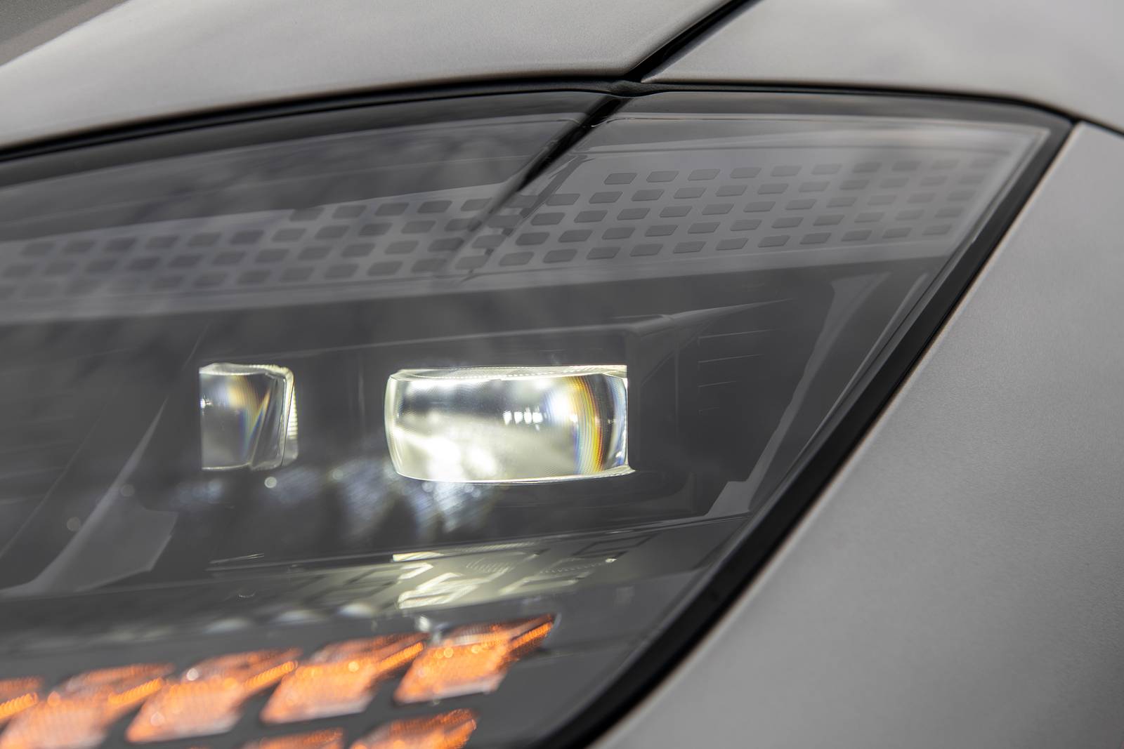 2025 Hyundai Ioniq 6 — OEM photo 3